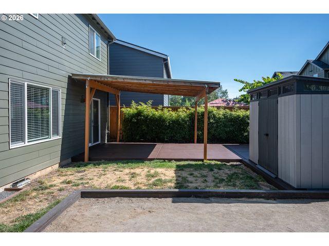 15565 BACHELOR Ave, Sandy, OR 97055