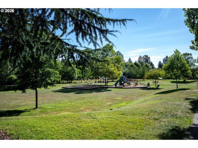 15565 BACHELOR Ave, Sandy, OR 97055