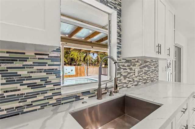 7913 NW 72nd Ave 0, Tamarac, FL 33321