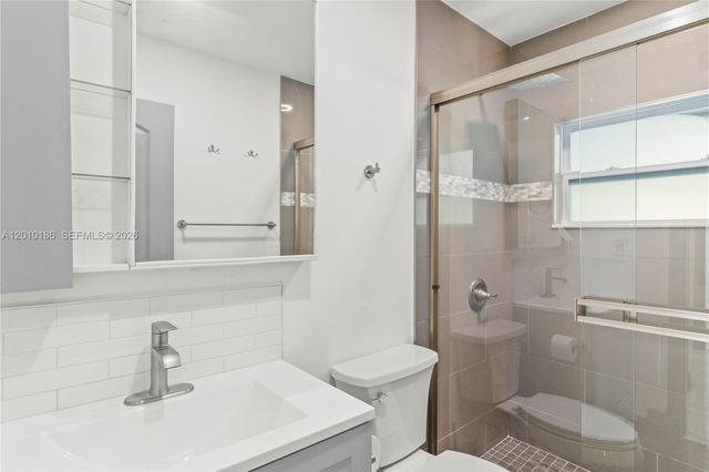 7913 NW 72nd Ave 0, Tamarac, FL 33321