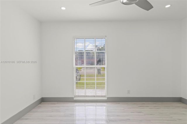 7913 NW 72nd Ave 0, Tamarac, FL 33321