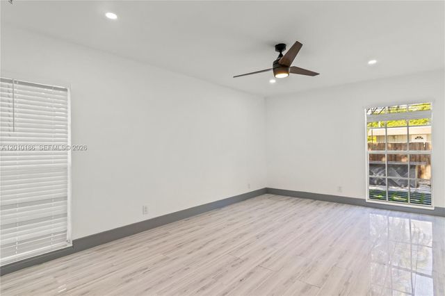 7913 NW 72nd Ave 0, Tamarac, FL 33321