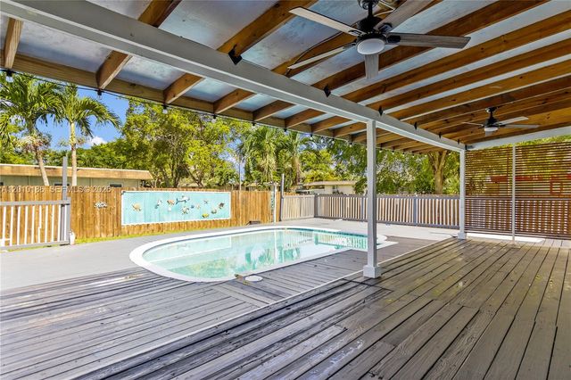 7913 NW 72nd Ave 0, Tamarac, FL 33321