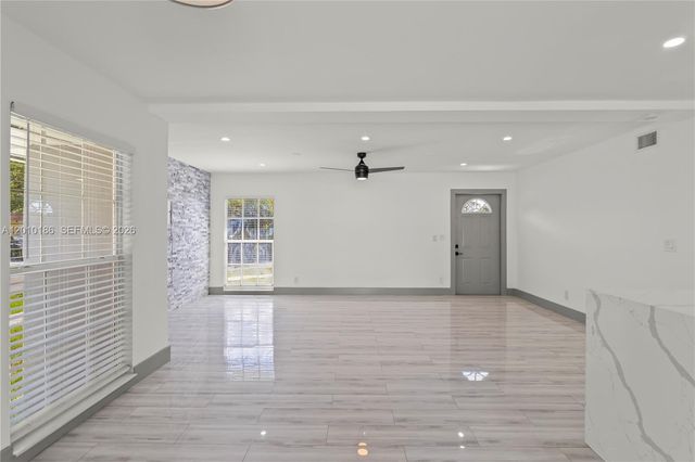 7913 NW 72nd Ave 0, Tamarac, FL 33321