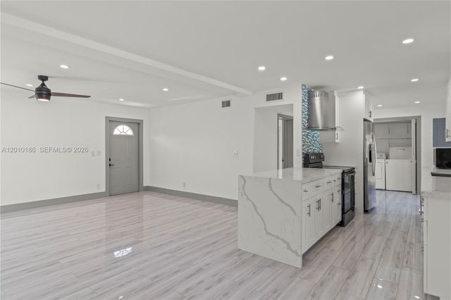 7913 NW 72nd Ave 0, Tamarac, FL 33321