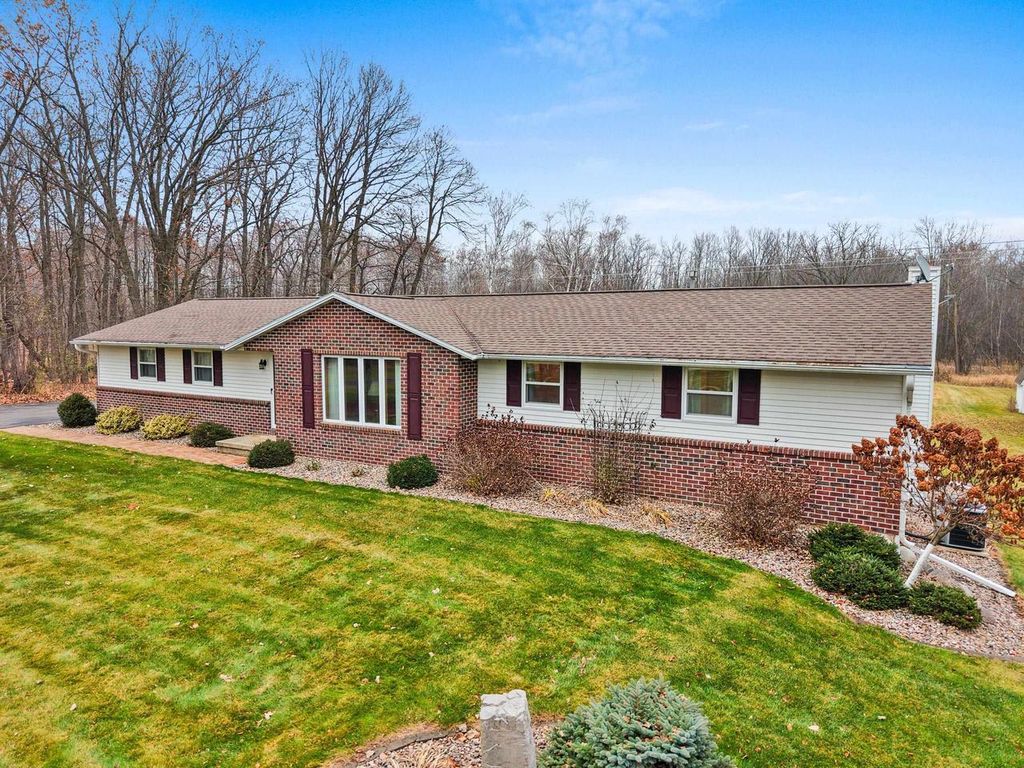 1420 GENEVA ROAD, De Pere, WI 54115