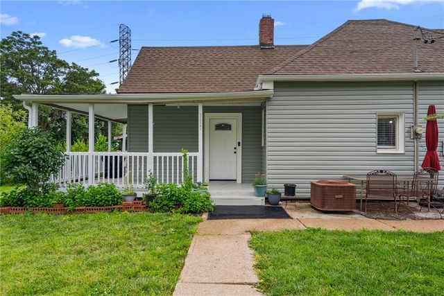 1617 METROPOLITAN Avenue, Kansas City, KS 66103