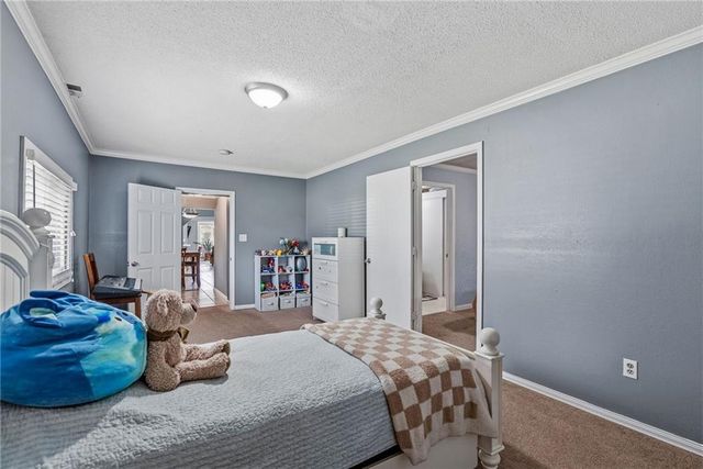 1617 METROPOLITAN Avenue, Kansas City, KS 66103
