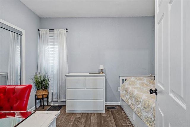 1617 METROPOLITAN Avenue, Kansas City, KS 66103
