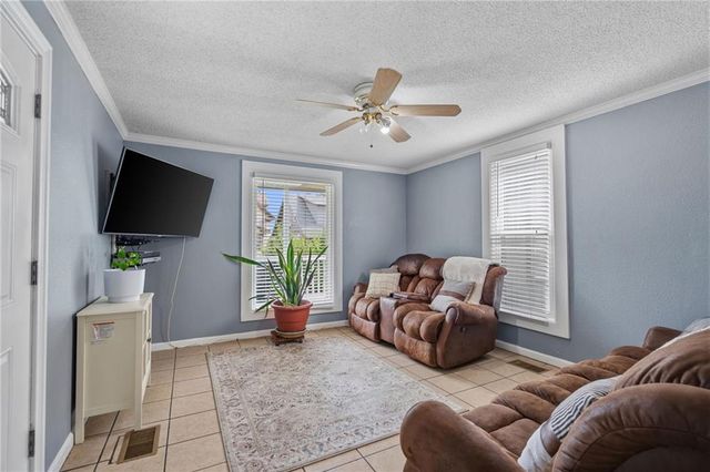 1617 METROPOLITAN Avenue, Kansas City, KS 66103