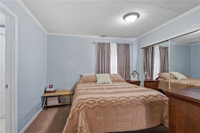 1617 METROPOLITAN Avenue, Kansas City, KS 66103