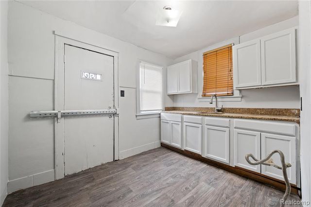 13111 Manor Street, Detroit, MI 48238