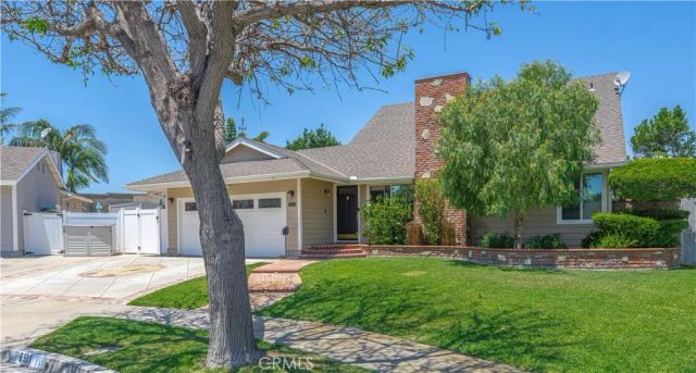 5511 Wendy Circle, Huntington Beach, CA 92649