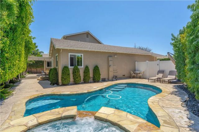 5511 Wendy Circle, Huntington Beach, CA 92649