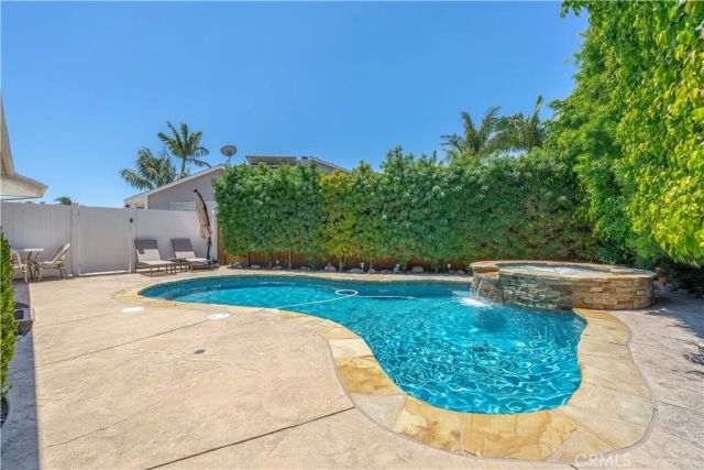 5511 Wendy Circle, Huntington Beach, CA 92649