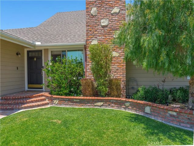 5511 Wendy Circle, Huntington Beach, CA 92649