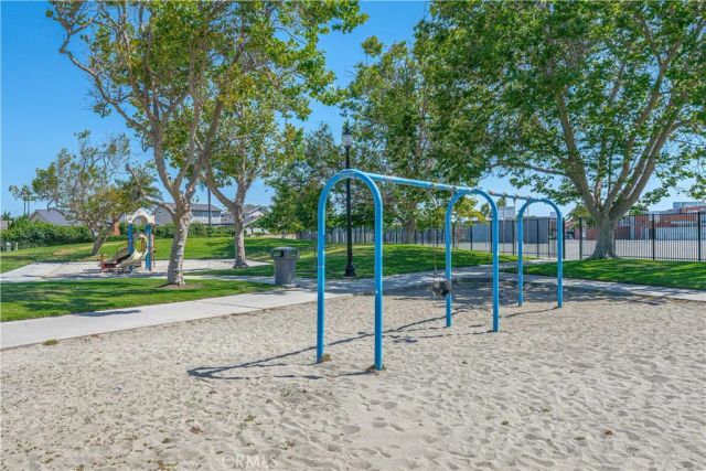 5511 Wendy Circle, Huntington Beach, CA 92649