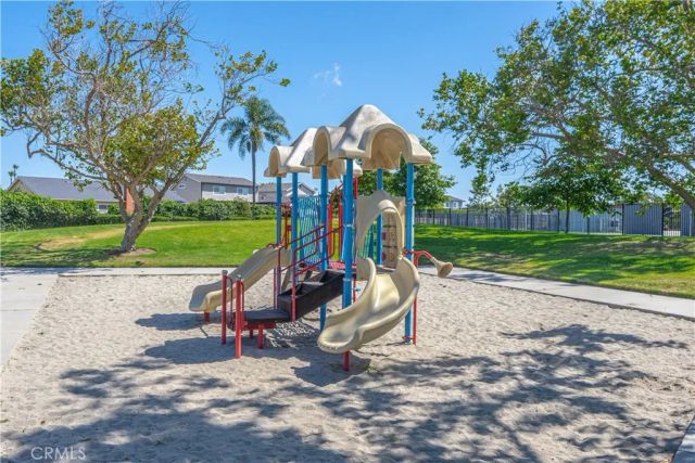 5511 Wendy Circle, Huntington Beach, CA 92649