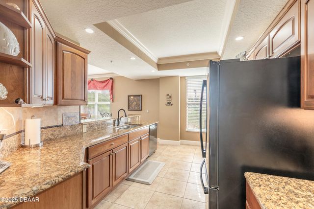 2403 S Atlantic Ave Apt 201, Daytona Beach, FL 32118