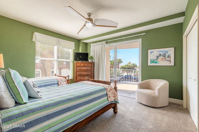 2403 S Atlantic Ave Apt 201, Daytona Beach, FL 32118