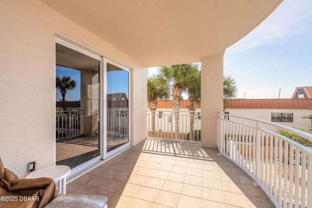 2403 S Atlantic Ave Apt 201, Daytona Beach, FL 32118