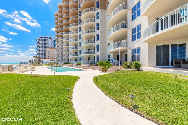 2403 S Atlantic Ave Apt 201, Daytona Beach, FL 32118
