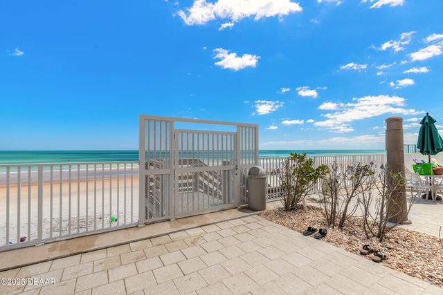 2403 S Atlantic Ave Apt 201, Daytona Beach, FL 32118