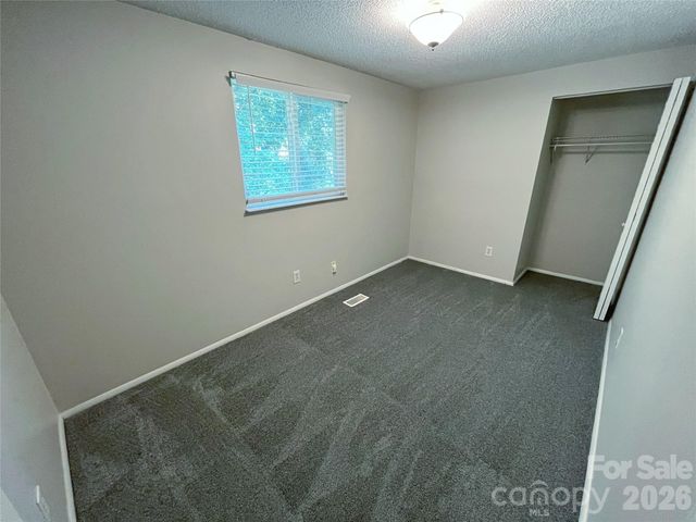 9524 Robert Burns Court, Charlotte, NC 28213