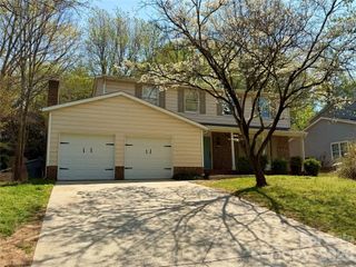 9524 Robert Burns Court, Charlotte, NC 28213