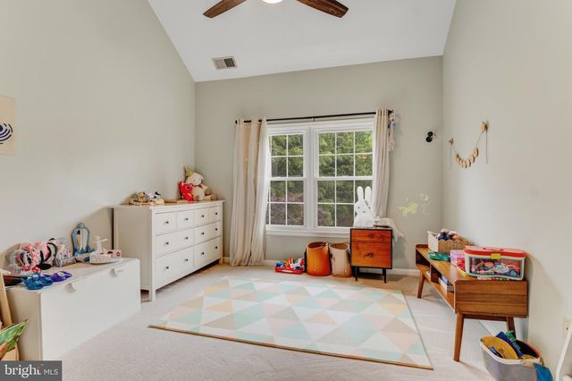 10219 ASPEN WILLOW DR, Fairfax, VA 22032