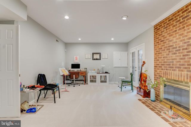 10219 ASPEN WILLOW DR, Fairfax, VA 22032