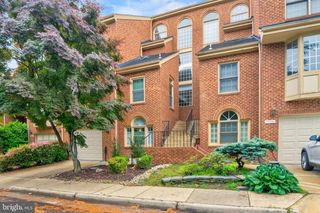 10219 ASPEN WILLOW DR, Fairfax, VA 22032