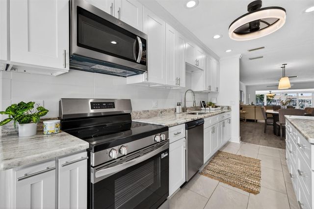 555 BOCA CIEGA POINT BOULEVARD S 555, St Petersburg, FL 33708