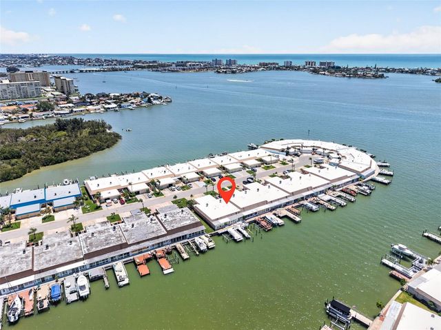 555 BOCA CIEGA POINT BOULEVARD S 555, St Petersburg, FL 33708