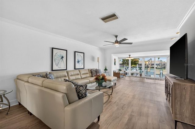 555 BOCA CIEGA POINT BOULEVARD S 555, St Petersburg, FL 33708