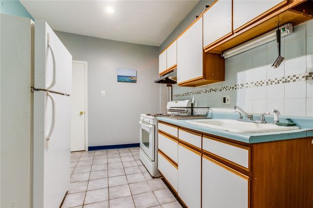 2242 Milligan Ave, Swissvale, PA 15218