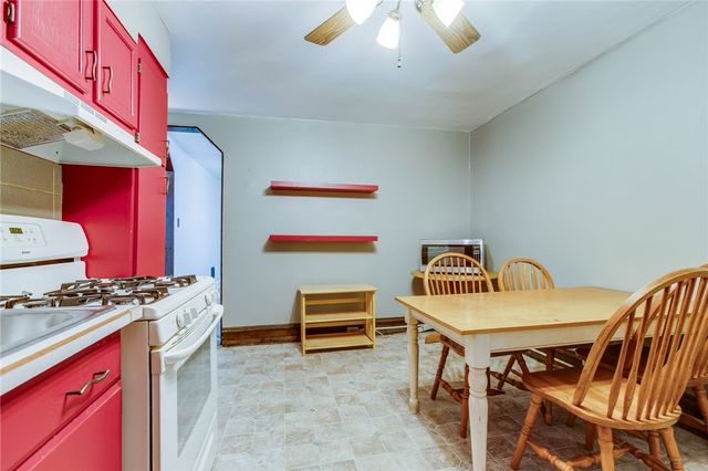 2242 Milligan Ave, Swissvale, PA 15218