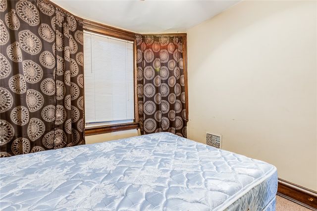 2242 Milligan Ave, Swissvale, PA 15218