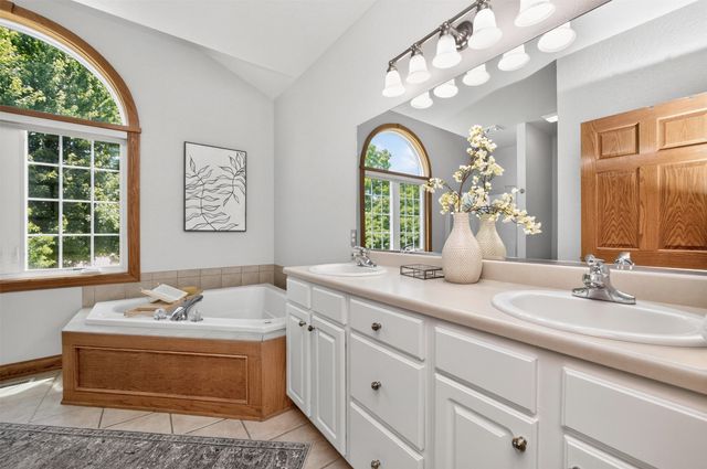 506 NE 19th Court, Ankeny, IA 50021