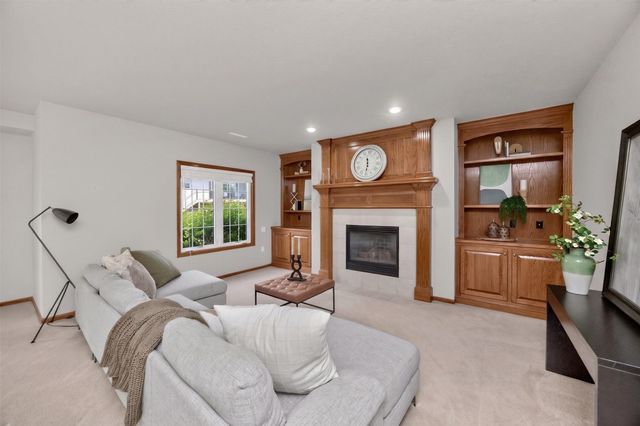506 NE 19th Court, Ankeny, IA 50021
