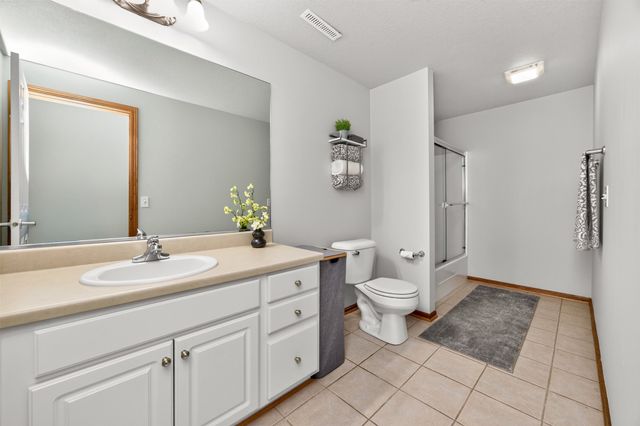506 NE 19th Court, Ankeny, IA 50021