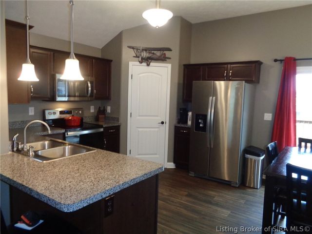 9024 Woodford Drive, Charlestown, IN 47111