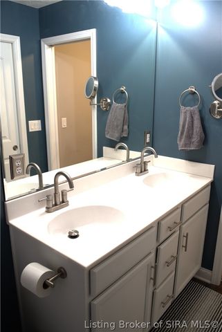 9024 Woodford Drive, Charlestown, IN 47111