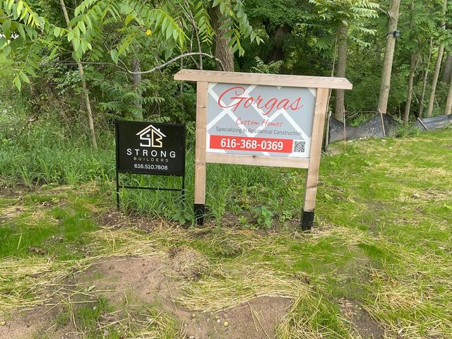 1418 Blue Star Highway, South Haven, MI 49090