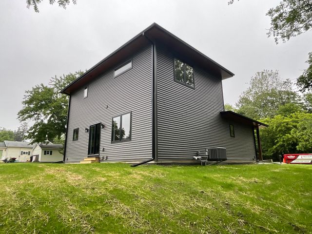 1418 Blue Star Highway, South Haven, MI 49090