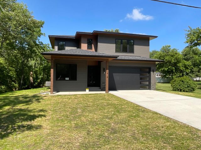 1418 Blue Star Highway, South Haven, MI 49090
