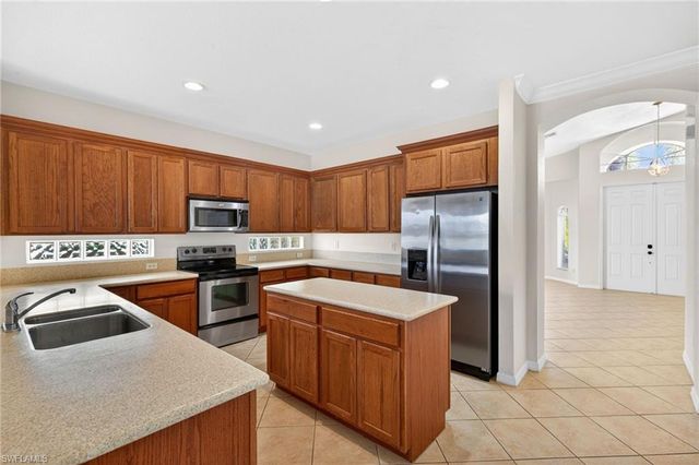 8369 Sumner AVE, Fort Myers, FL 33908