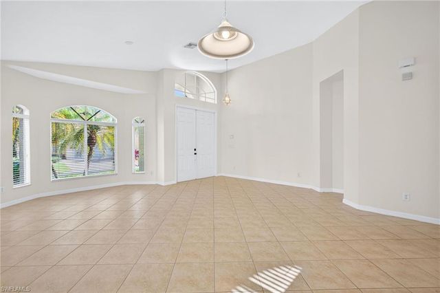 8369 Sumner AVE, Fort Myers, FL 33908