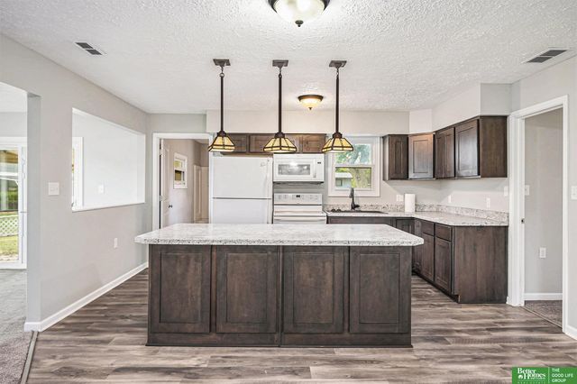 102 Oak Lane, Ashland, NE 68003