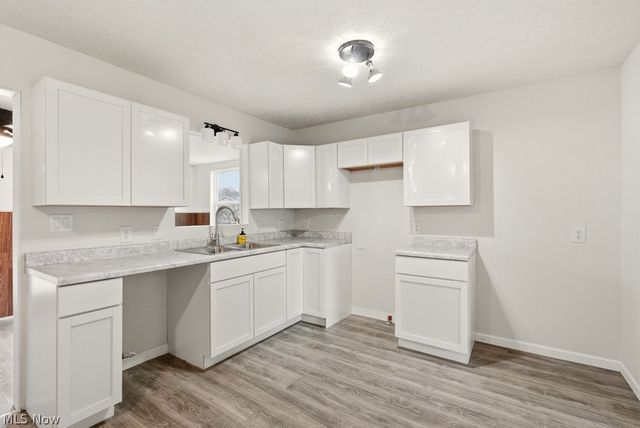 321 Adams Street, Newton Falls, OH 44444